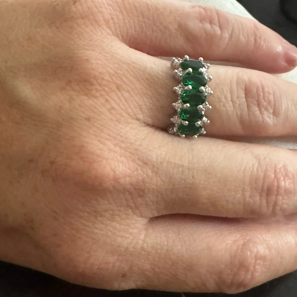 Sterling Silver Green‎ Gemstone & Diamond Accent Band Ring Size 6 925